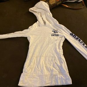 I’m selling this Abercrombie and Fitch hoodie